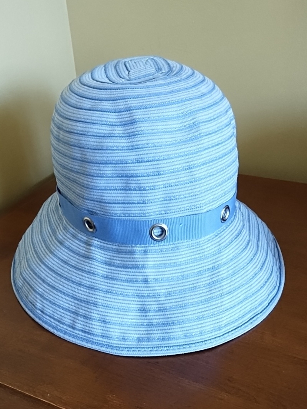 Preston & York Blue White Striped Sun Hat S/M Beach Pool Cloche Bucket Hat